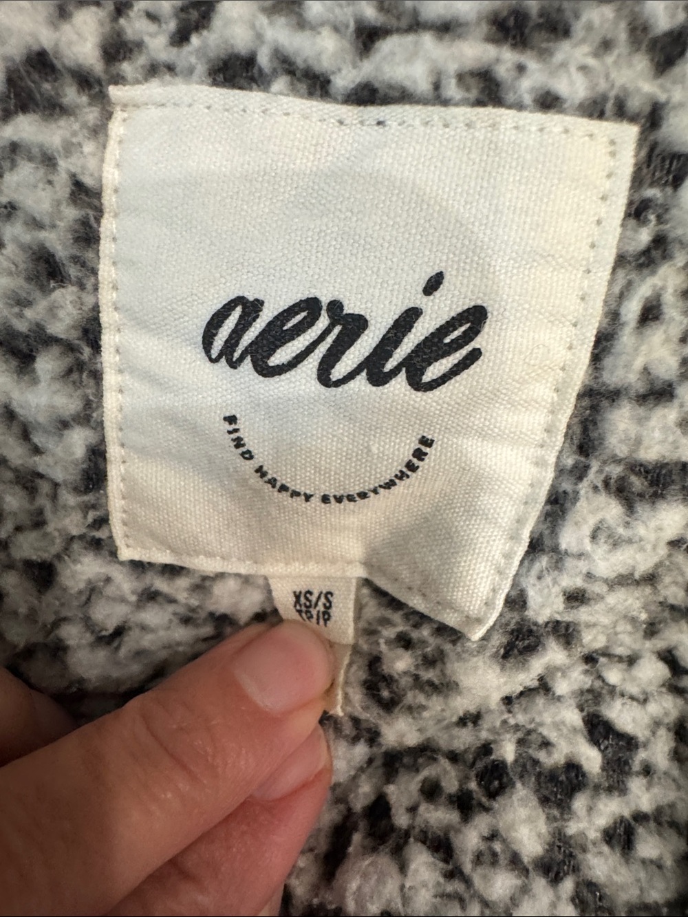 Aerie Plush Sherpa Hooded Robe in Light Gray - Picture 4 of 5